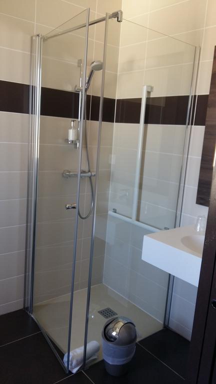 Hotel Evian Express - Terminus Екстериор снимка