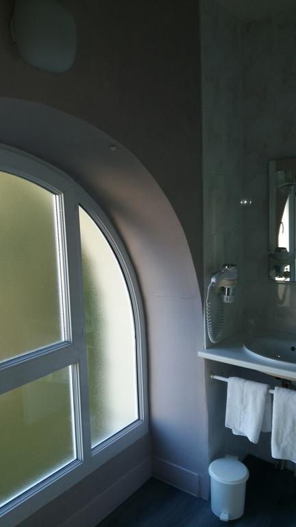 Hotel Evian Express - Terminus Екстериор снимка
