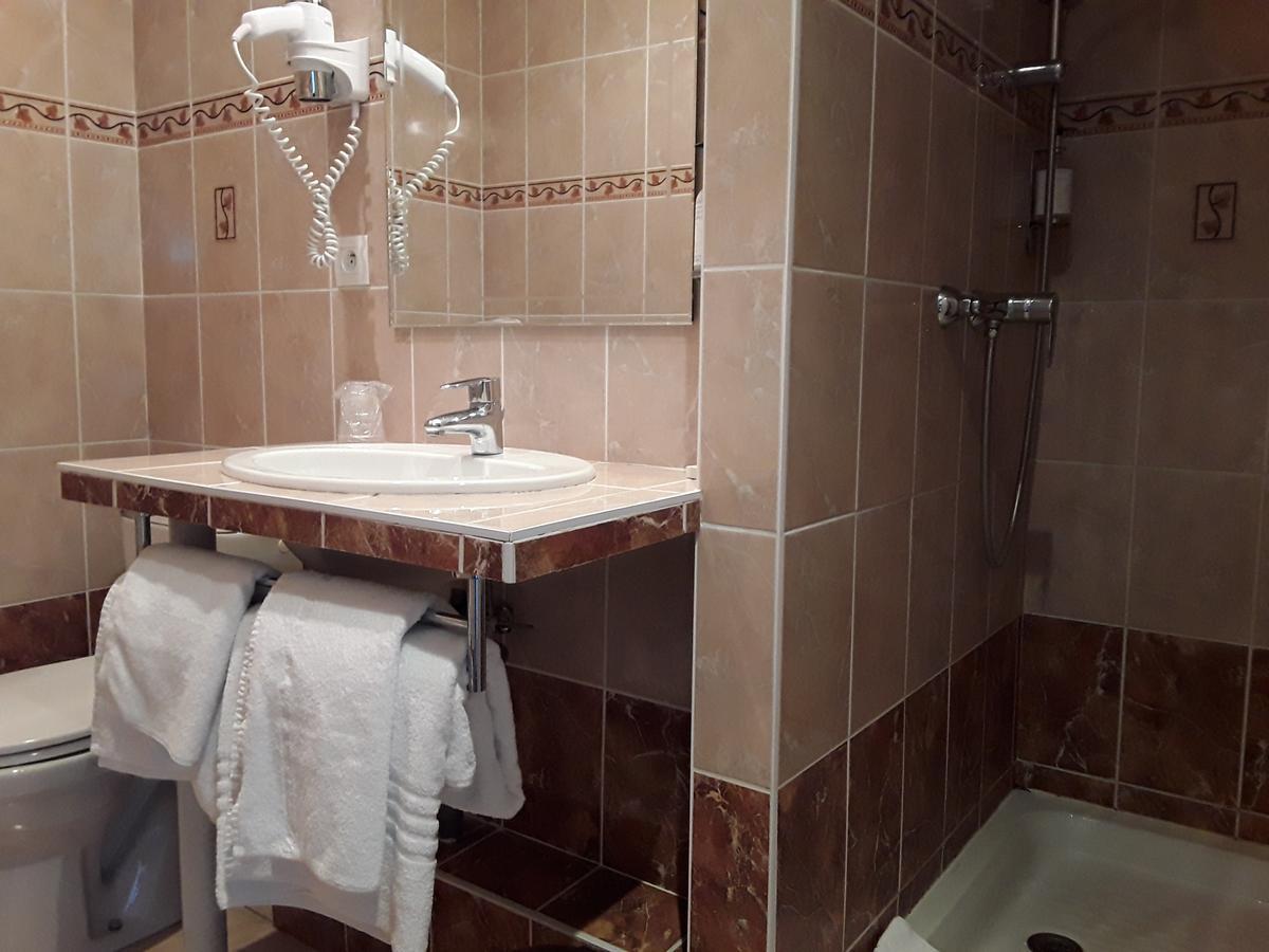 Hotel Evian Express - Terminus Екстериор снимка